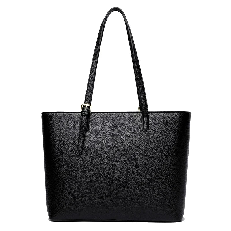 Bolsa de Couro Alura Preta com Alça de Ombro — vista frontal | Femily